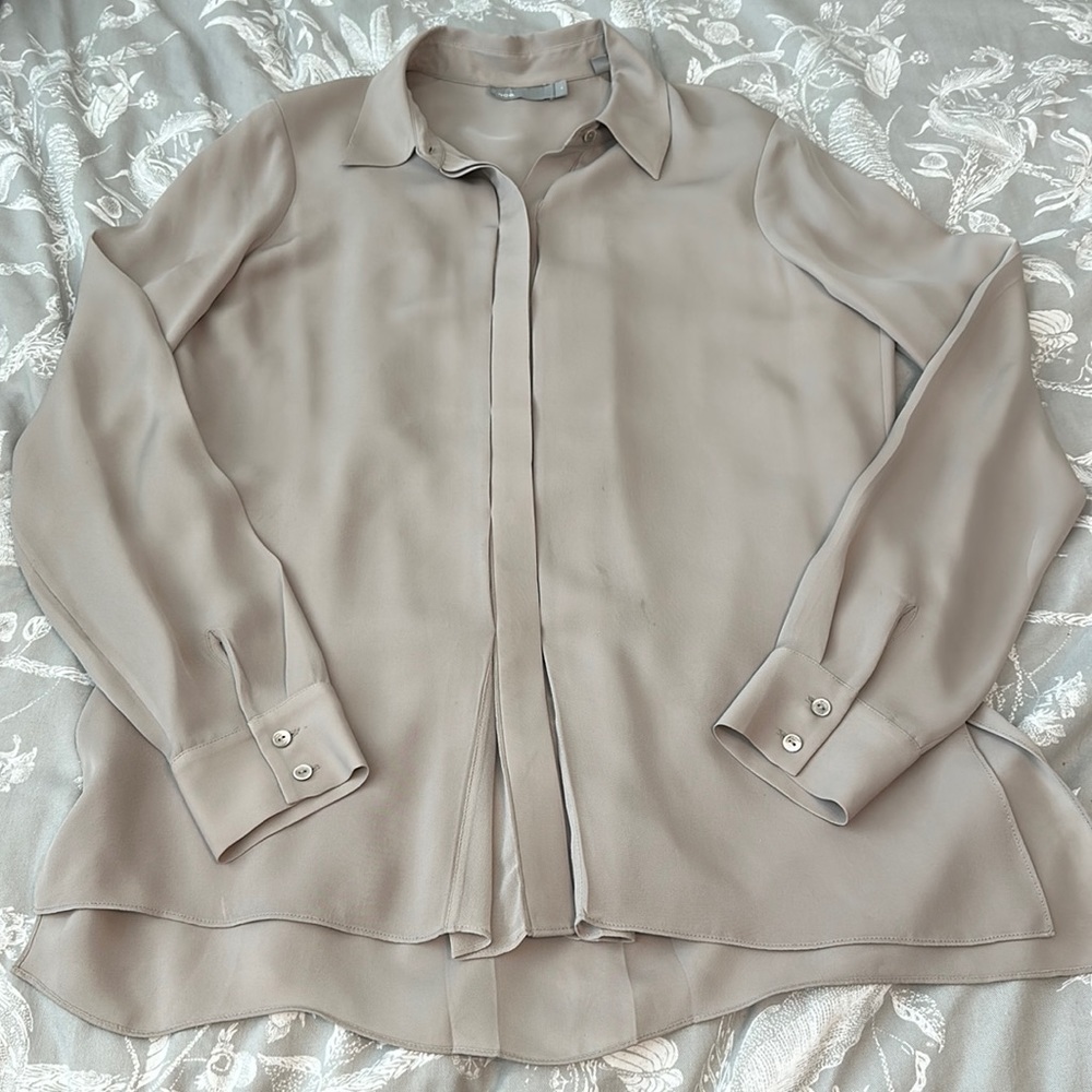 Vince. 100% Silk Blouse - Size 8